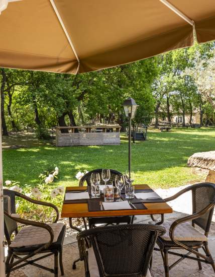 Hôtel Restaurant Gordes, Luberon · Mas de la Senancole