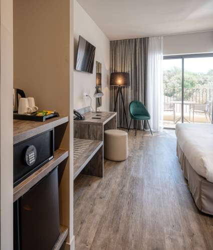 Hôtel Charme Piscine Luberon · Mas de la Senancole