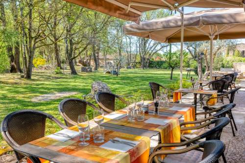 Hôtel Restaurant Luberon · Mas de la Senancole