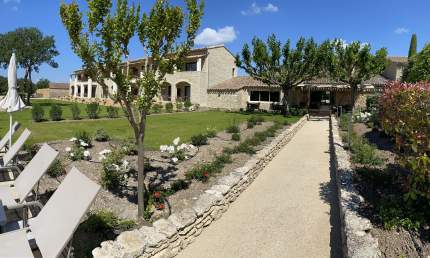 Hôtel Restaurant Gordes, Luberon · Mas de la Senancole